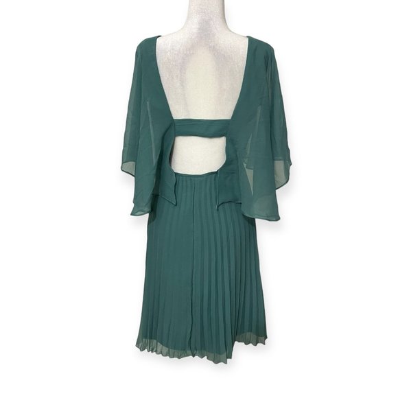 NWT ASOS Women's Cocktail Dress Green Pleated Skirt Fluttered Sleeve Size 8 - Picture 3 of 11